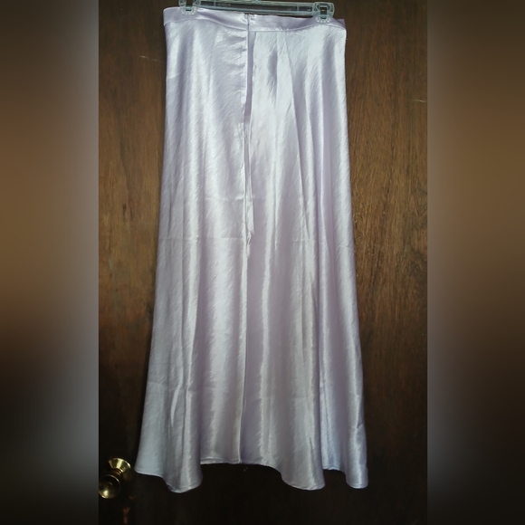 Double Zero Elegant Lavender Satin Skirt - Picture 4 of 7